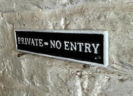 Private No Entry sign